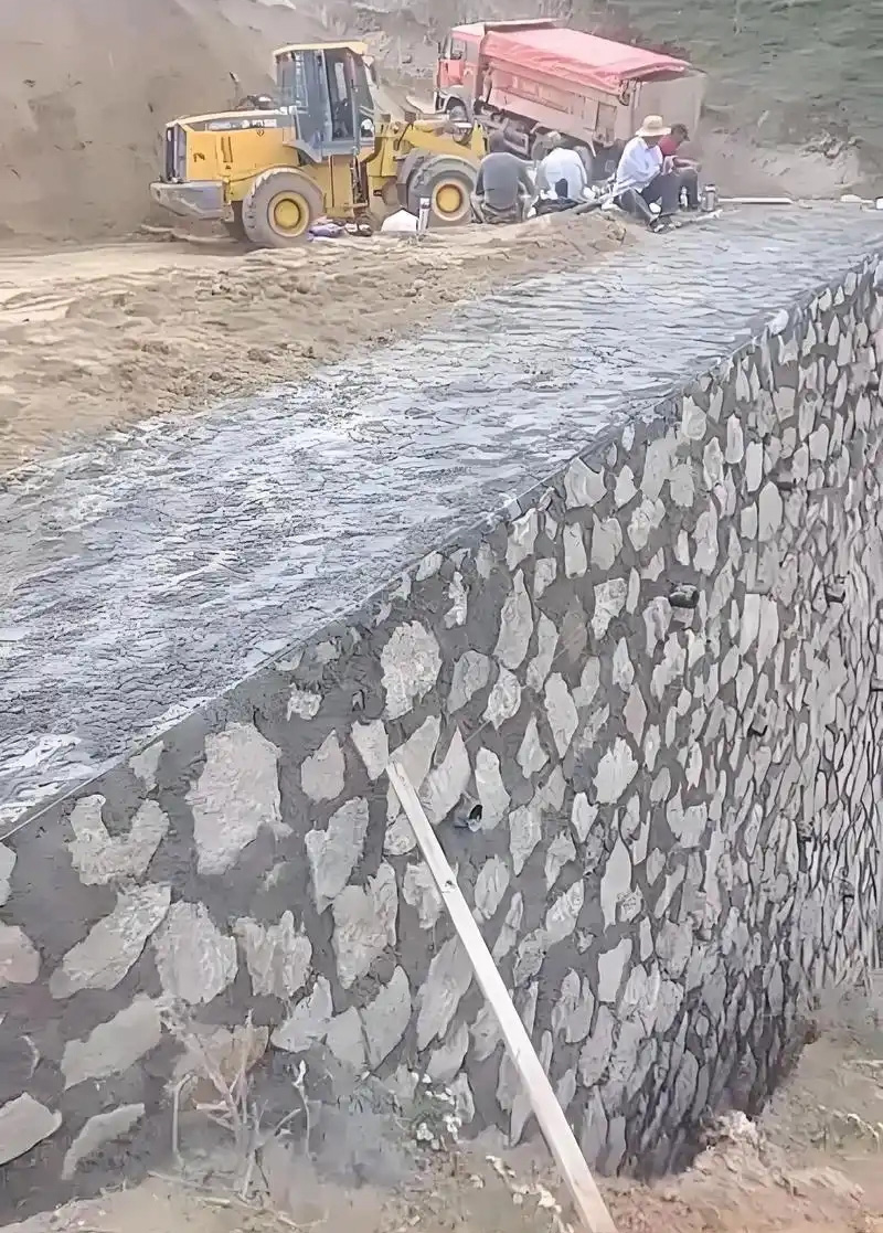 忻州偏关县边坡加固
